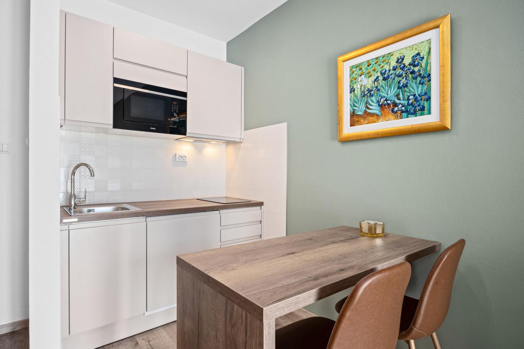 Apartments And Rooms Alenka Banjole Exterior photo